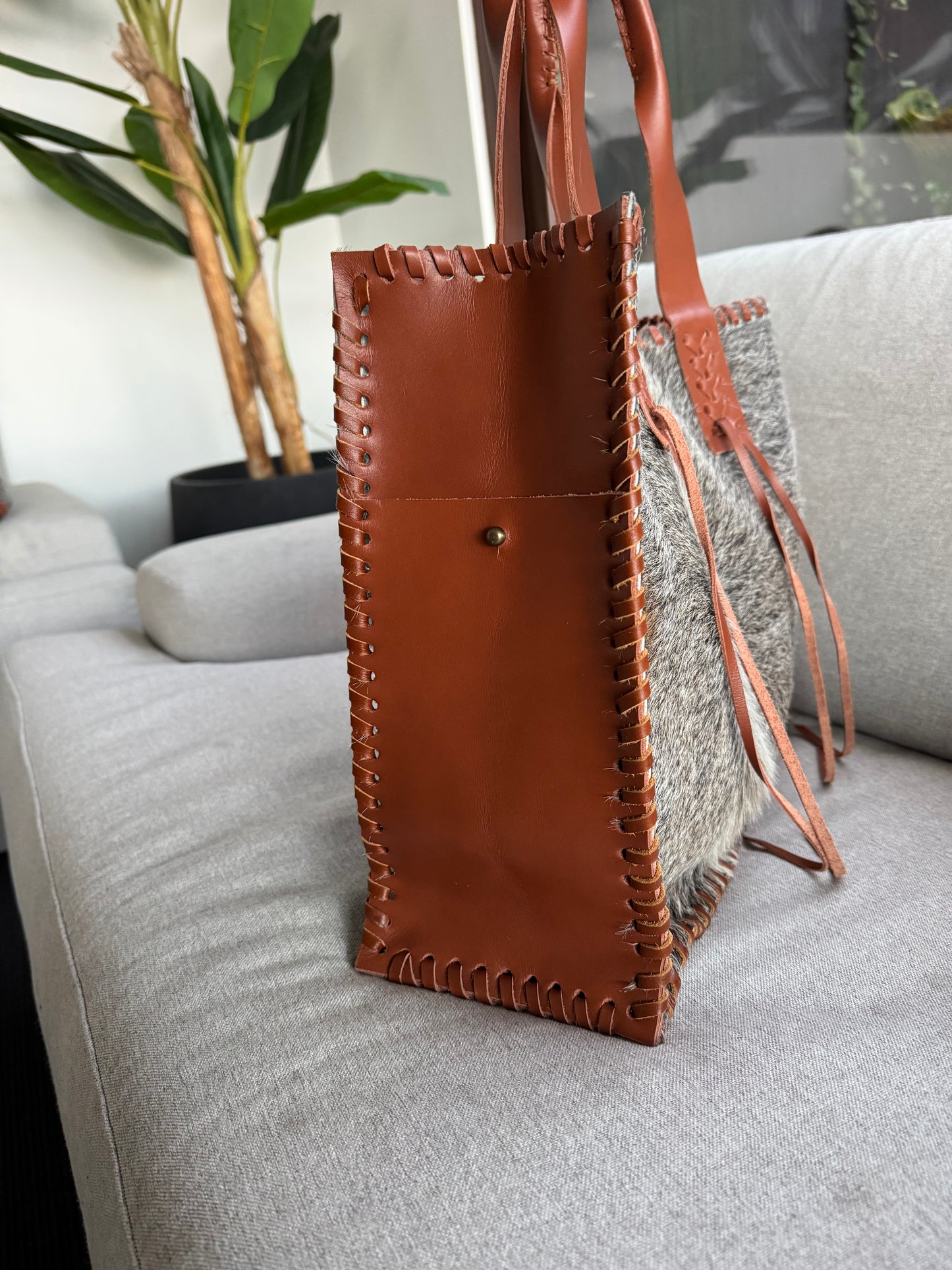 Cartera estancia camel pelo gris