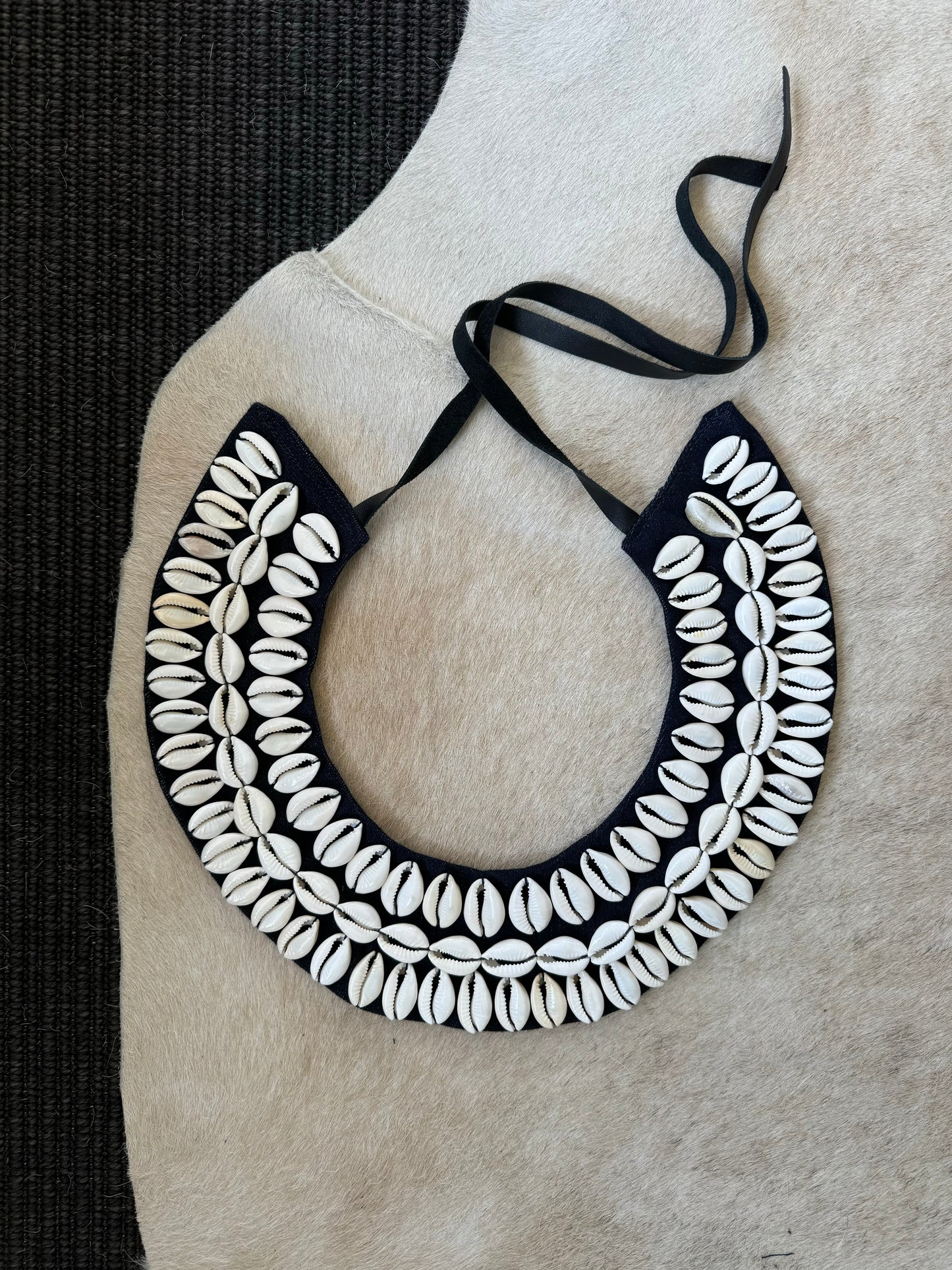 Collar caracoles