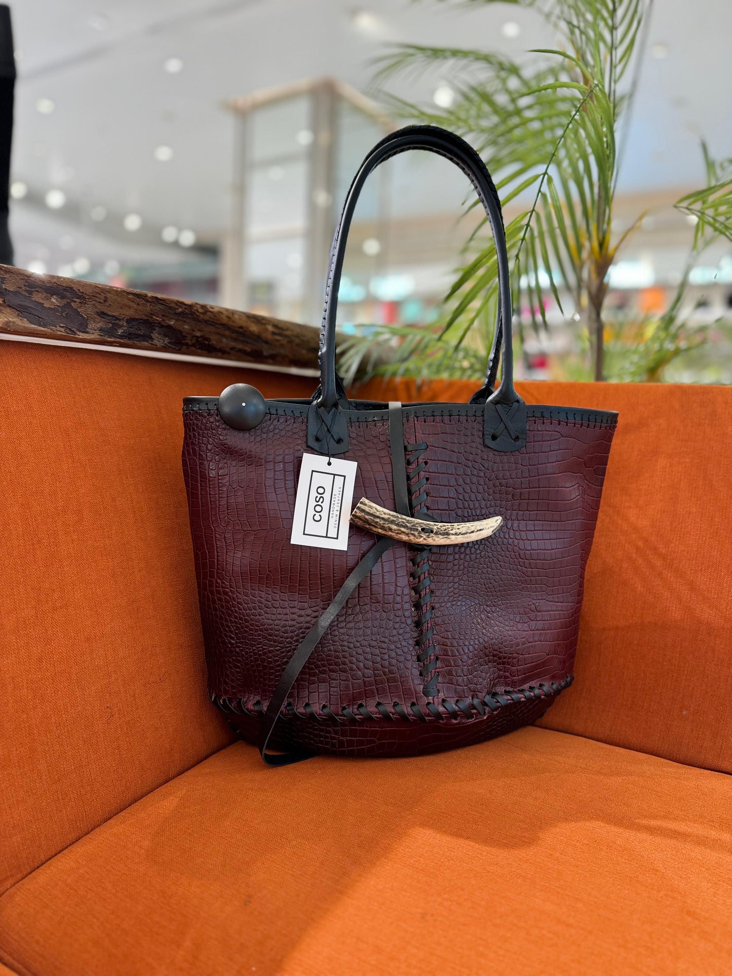 Maja Burgundy Croco / Negra