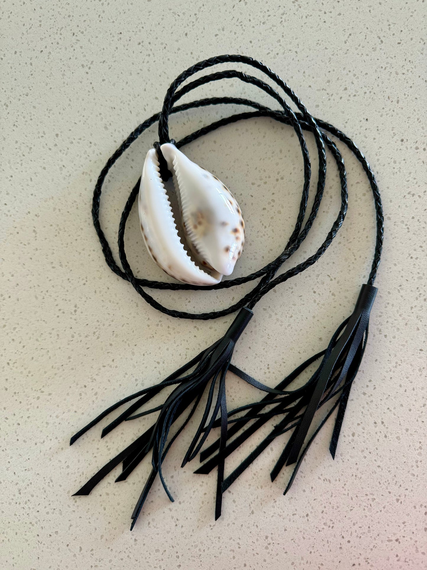 Collar Coquille flecos
