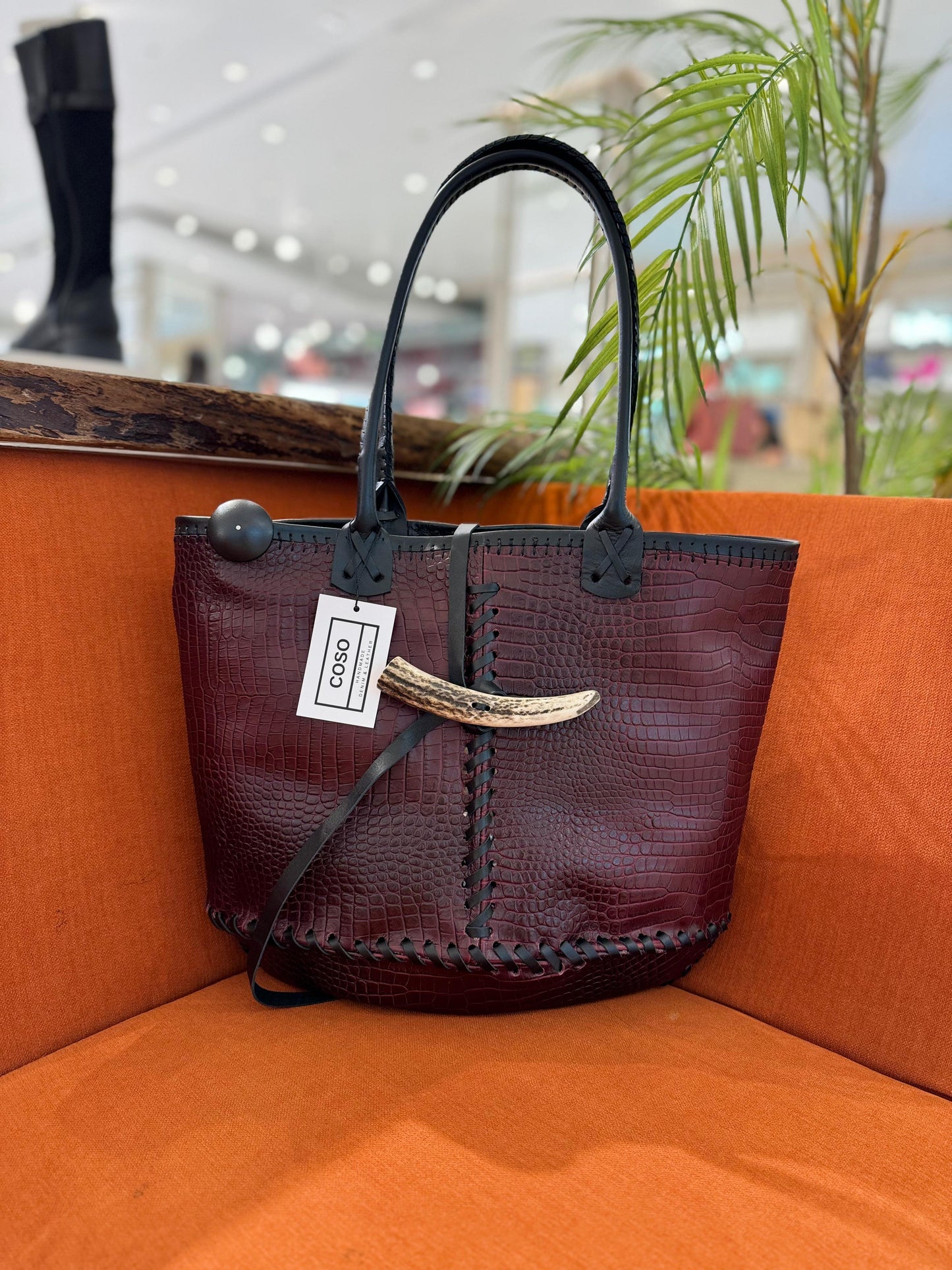 Maja Burgundy Croco / Negra
